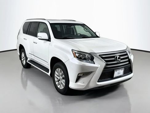 Used 2018 Lexus GX 460 Premium w/ Premium Package AWD/4WD image 3