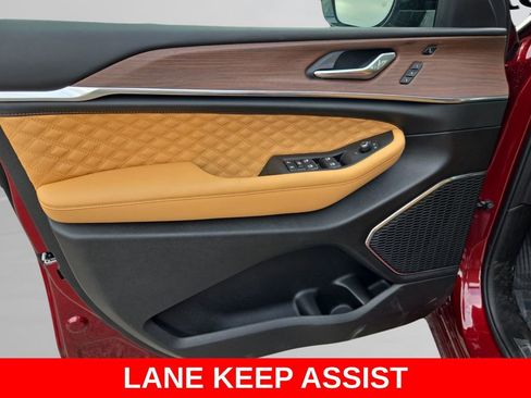 New 2025 Jeep Grand Cherokee L Summit w/ MOPAR Finishing Package AWD/4WD image 12