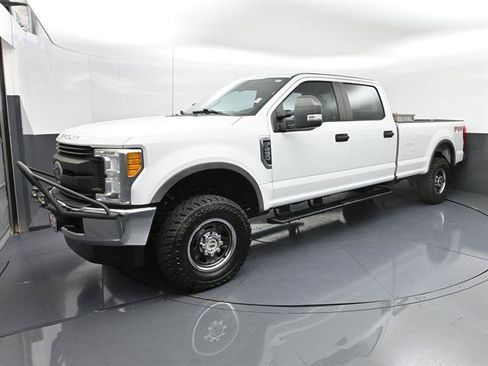 Used 2017 Ford F250 XL w/ Power Equipment Group AWD/4WD image 1