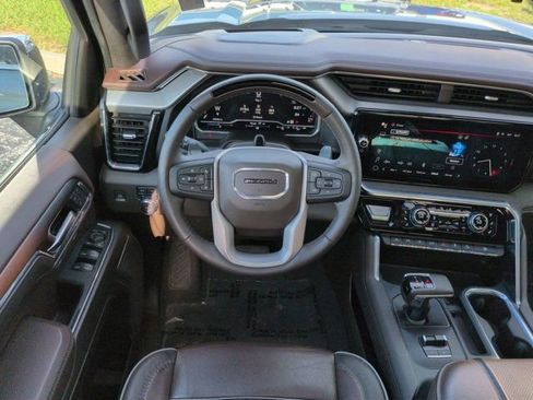 Used 2024 GMC Sierra 1500 Denali AWD/4WD image 15