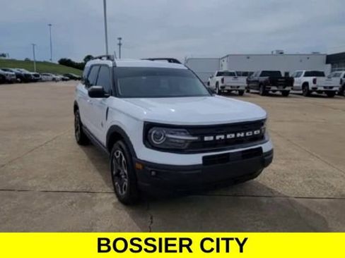 Used 2023 Ford Bronco Sport Outer Banks w/ Tech Package AWD/4WD image 3
