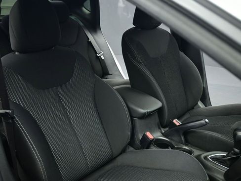 Used 2015 Dodge Dart SXT image 23