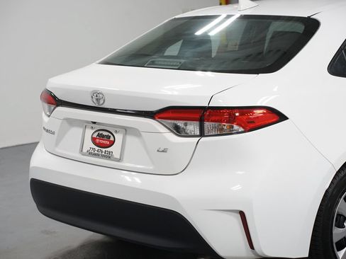 Certified 2024 Toyota Corolla LE FWD image 9
