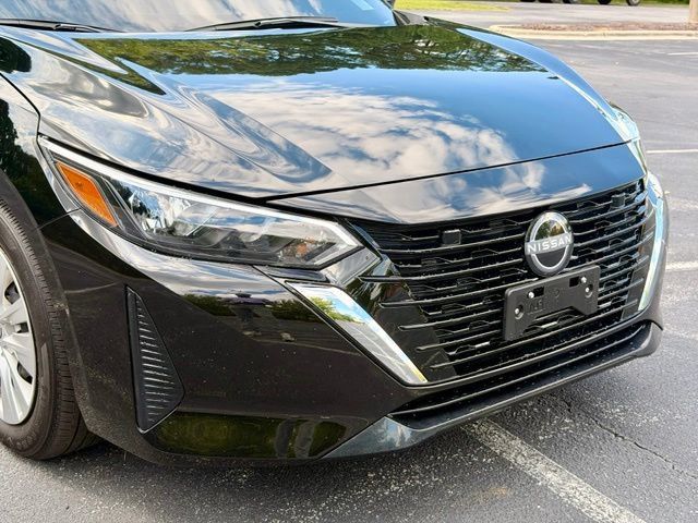 Used 2025 Nissan Sentra S FWD image 14