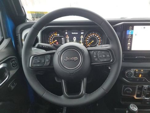 New 2026 Jeep Gladiator Sport AWD/4WD image 14