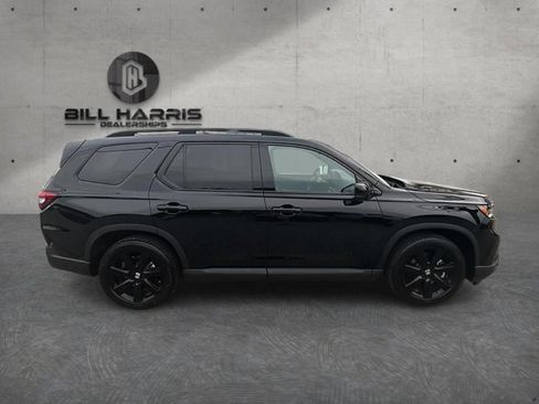 Used 2025 Honda Pilot Black Edition image 5