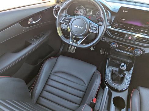 Used 2022 Kia Forte GT image 17