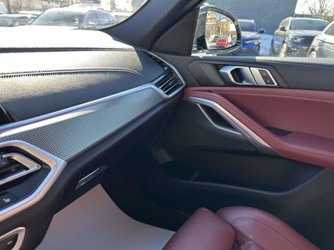 Used 2022 BMW X6 xDrive40i w/ M Sport Package image 27