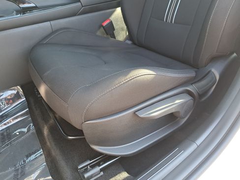 Used 2023 Hyundai Elantra Blue FWD image 29
