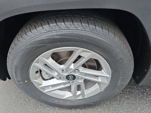 Certified 2025 Hyundai Tucson SE image 10