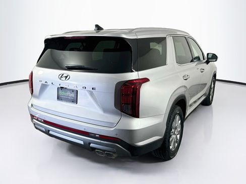 Used 2025 Hyundai Palisade SEL FWD image 9