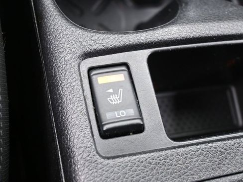 Used 2021 Nissan Rogue Sport SV image 23