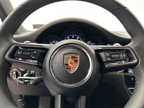 New 2025 Porsche Macan image 24