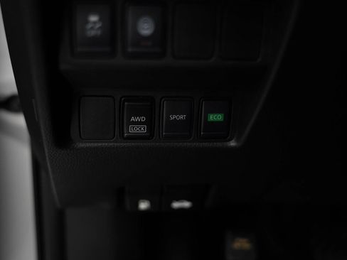 Used 2021 Nissan Rogue Sport S AWD/4WD image 34