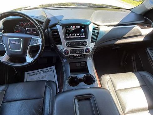 Used 2019 GMC Yukon SLT AWD/4WD image 36