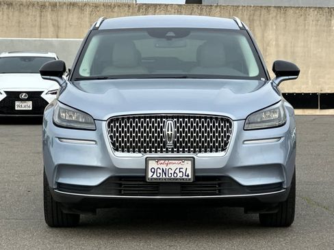 Used 2022 Lincoln Corsair FWD w/ Rear Removable Package Tray image 10