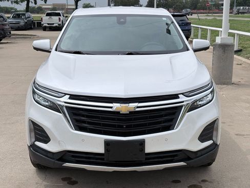 Used 2022 Chevrolet Equinox LT FWD image 2