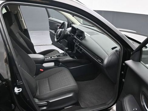 Certified 2025 Honda HR-V LX image 28