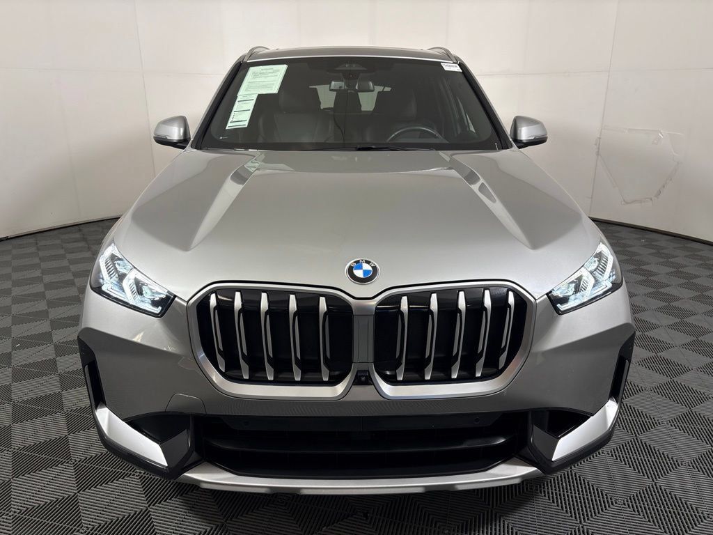 Certified 2026 BMW X1 xDrive28i w/ Technology Package AWD/4WD image 3