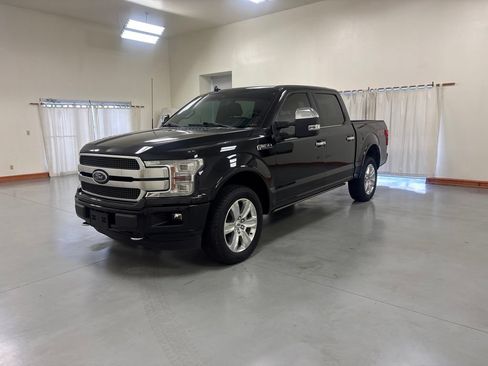 Used 2018 Ford F150 Platinum w/ Equipment Group 701A Luxury AWD/4WD image 4