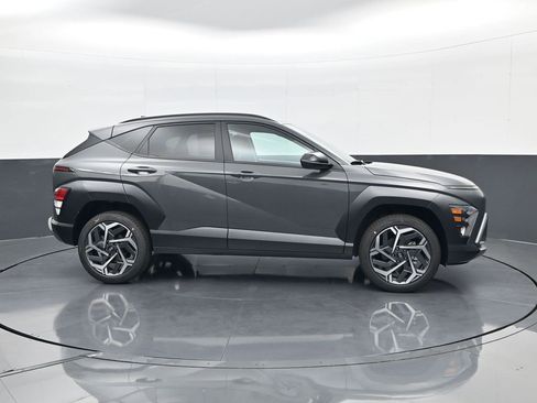 New 2026 Hyundai Kona SEL Premium image 4