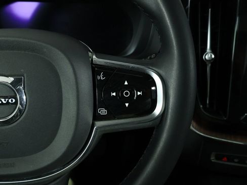 Certified 2023 Volvo XC60 B5 Plus w/ Climate Package FWD image 11