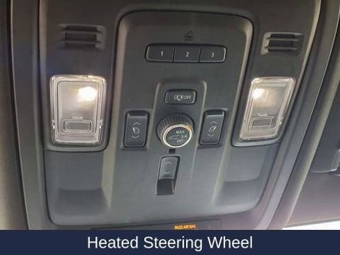 Used 2024 GMC Yukon XL Denali RWD image 32