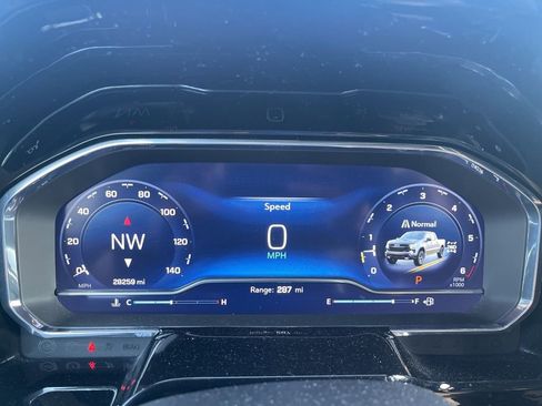 Used 2023 Chevrolet Silverado 1500 LT Trail Boss image 7