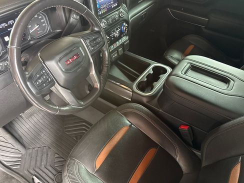 Used 2020 GMC Sierra 2500 AT4 w/ AT4 Premium Package AWD/4WD image 10