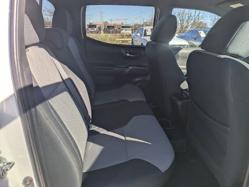 Used 2023 Toyota Tacoma TRD Off-Road image 28