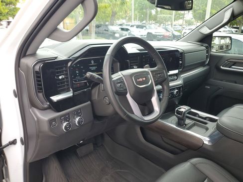 Used 2023 GMC Sierra 1500 SLT w/ SLT Premium Package image 12