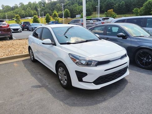 Used 2023 Kia Rio S FWD image 3