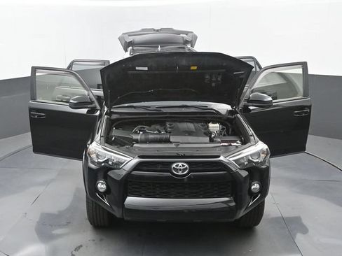 Used 2014 Toyota 4Runner SR5 RWD image 33