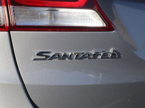 Used 2017 Hyundai Santa Fe AWD w/ SE Ultimate Tech Package 03 image 25