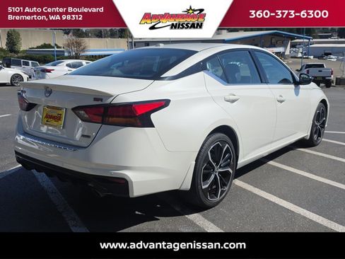 Used 2023 Nissan Altima 2.5 SR w/ SR Premium Package AWD/4WD image 5