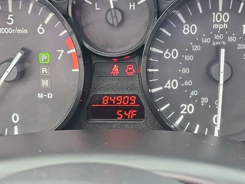 Used 2013 MAZDA MX-5 Miata Club image 17