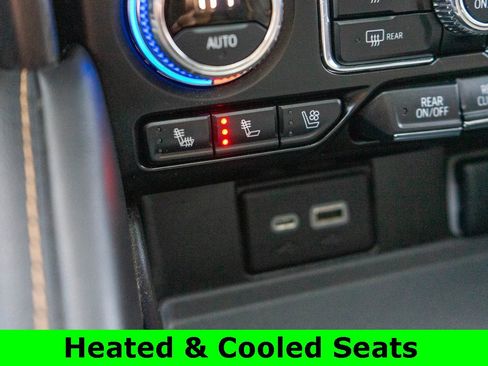 Used 2022 GMC Yukon AT4 w/ Technology Package image 29