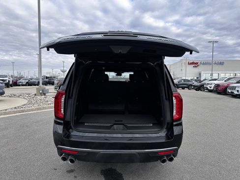 Used 2024 GMC Yukon XL Denali Ultimate image 22