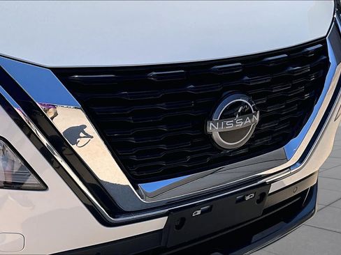 Used 2023 Nissan Rogue SL w/ SL Premium Package FWD image 28