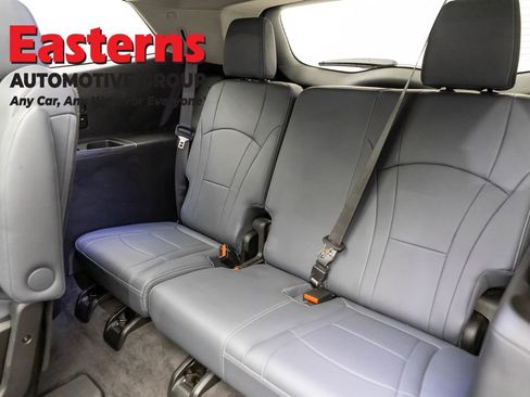 Used 2020 Buick Enclave Essence image 28