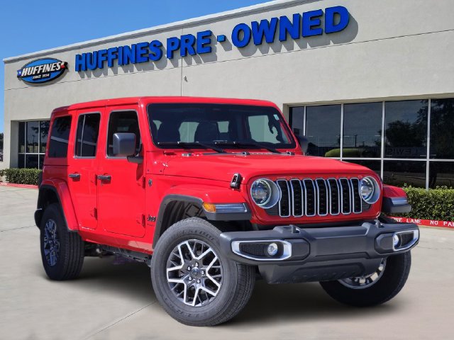 Used 2026 Jeep Wrangler Unlimited Sahara AWD/4WD image 1