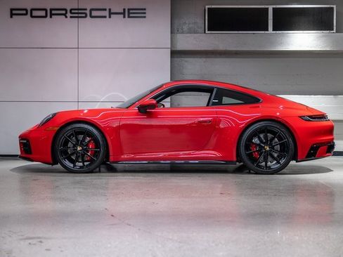 Used 2024 Porsche 911 Carrera 4S image 2