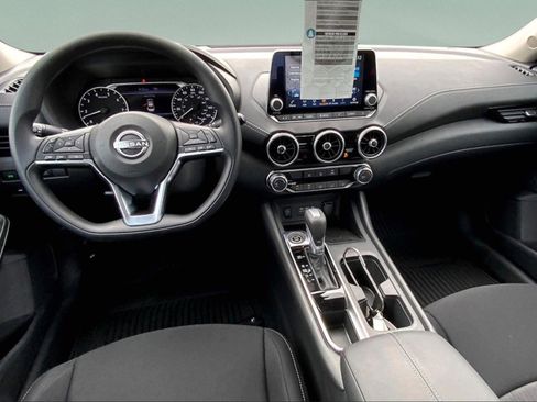 New 2025 Nissan Sentra SV image 6