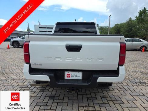 Certified 2025 Toyota Tacoma SR5 AWD/4WD image 10