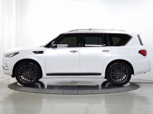 Used 2024 INFINITI QX80 Premium Select w/ Cargo Package image 2
