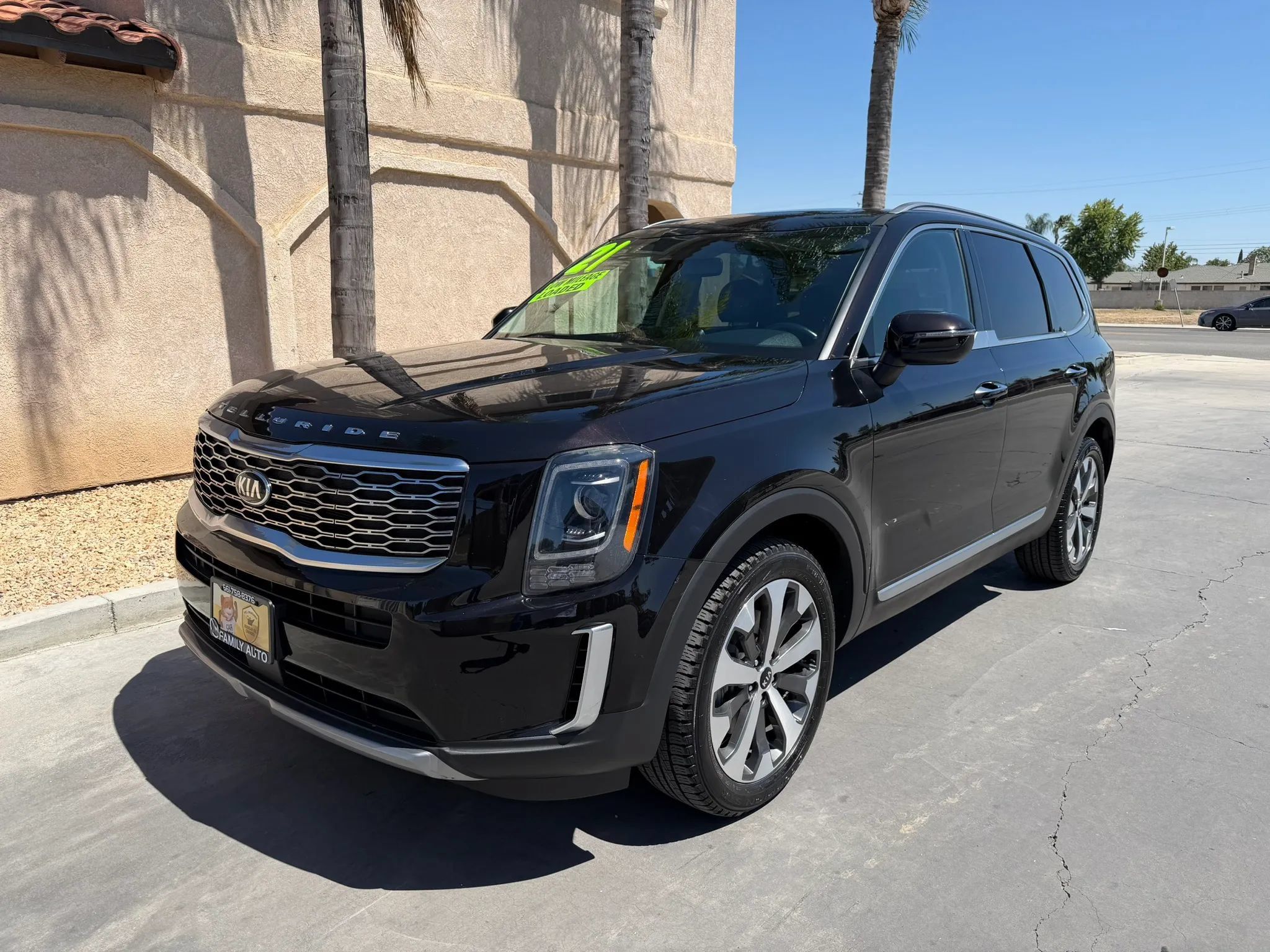 Used 2021 Kia Telluride S FWD image 1