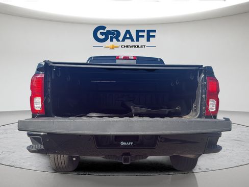 Used 2018 Chevrolet Silverado 1500 LTZ Z71 w/ Redline Edition AWD/4WD image 27