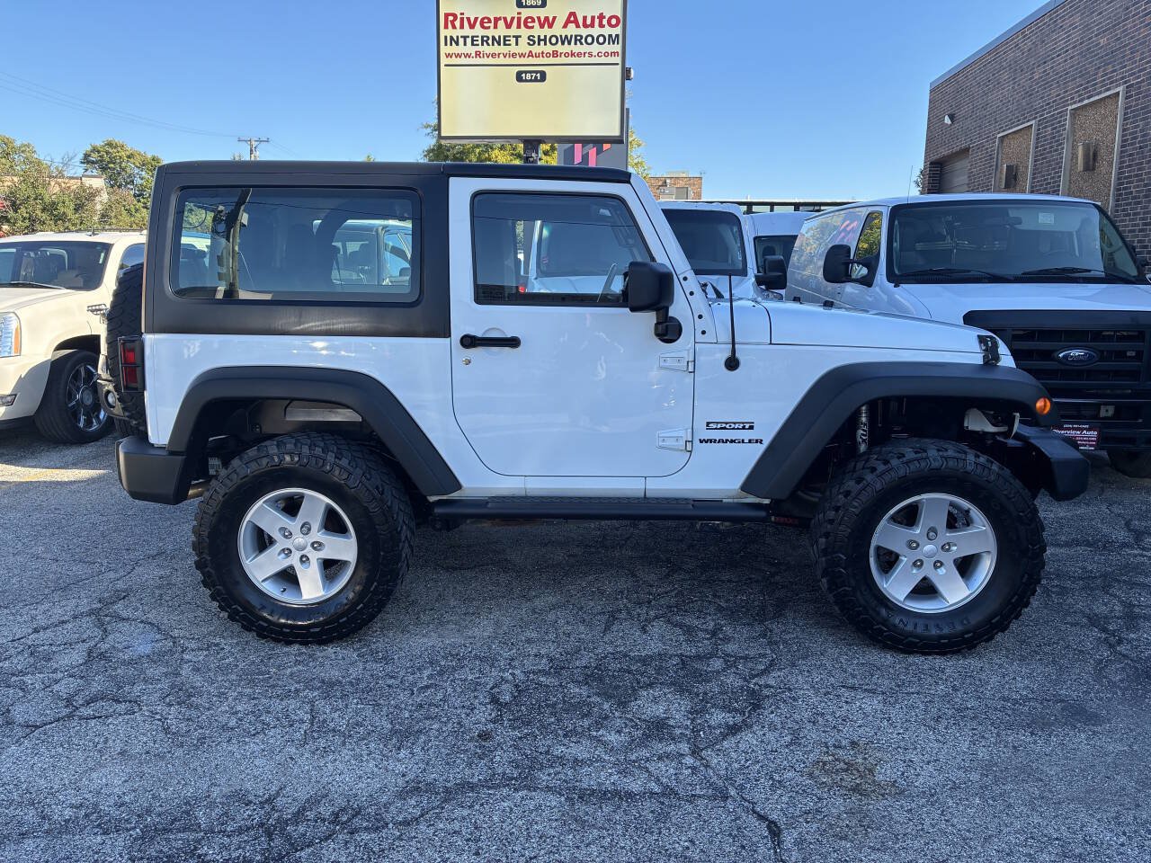 Used 2014 Jeep Wrangler Sport w/ Quick Order Package 23S AWD/4WD image 3