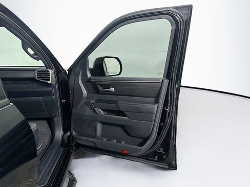 Used 2025 Toyota Tundra SR5 AWD/4WD image 32
