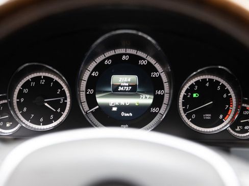 Used 2013 Mercedes-Benz E 350 4MATIC Coupe image 65